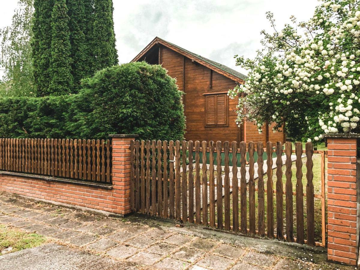 Lake House Farsang Balatonbereny Exterior photo